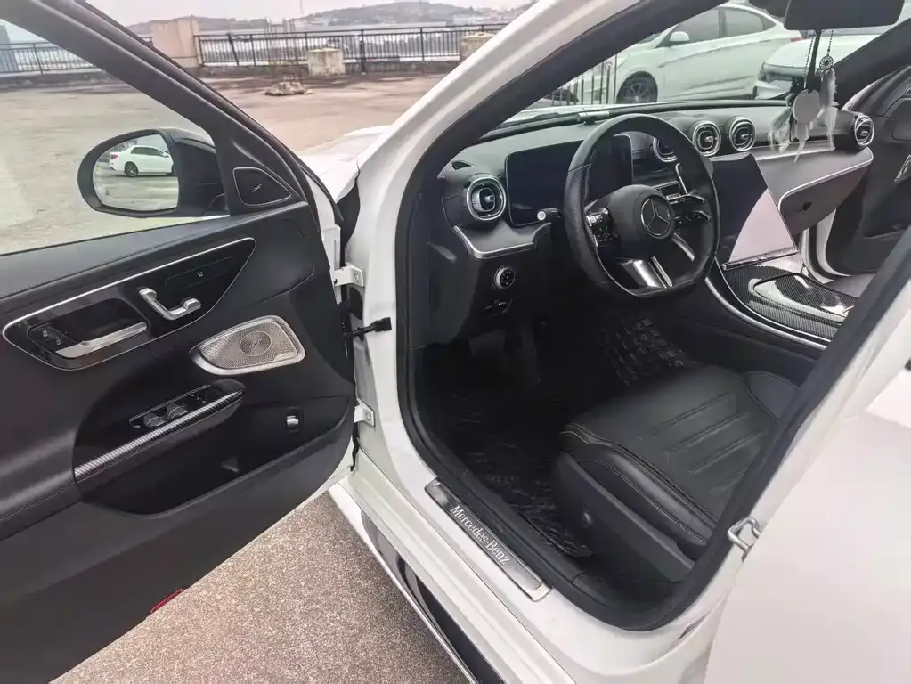 Mercedes-Benz C-Class — фото 8