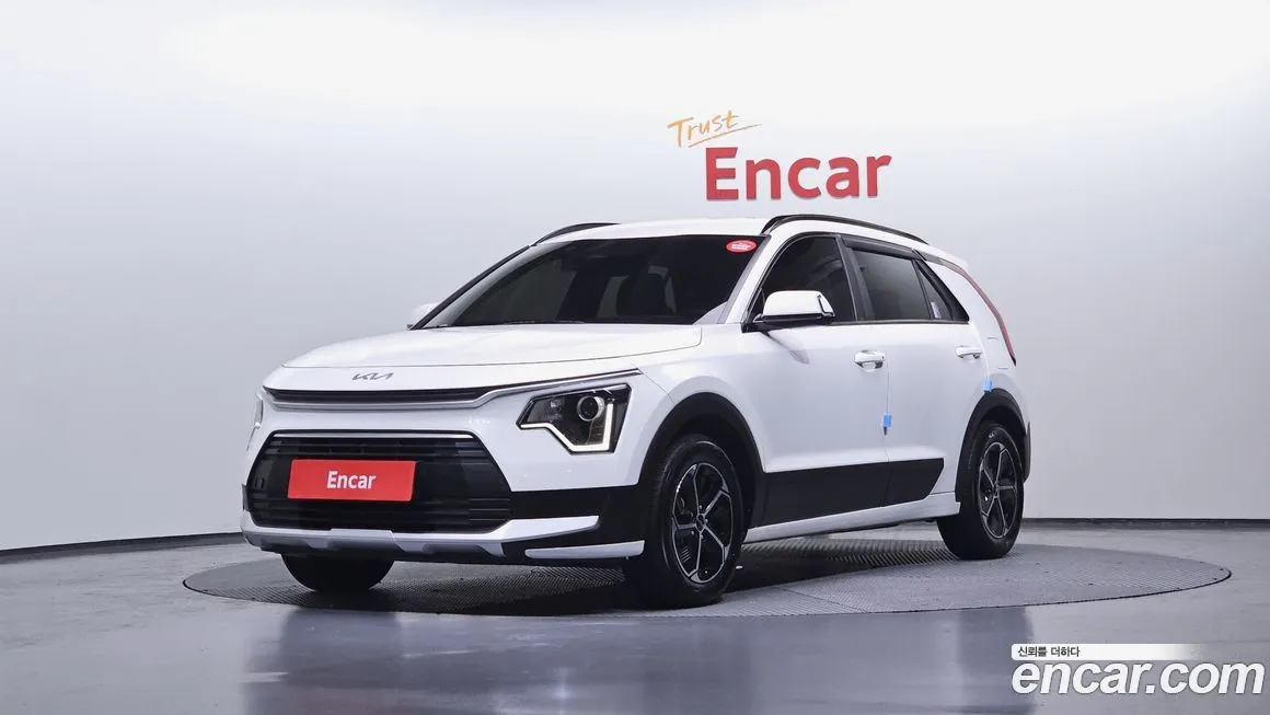 Kia Niro — фото 1
