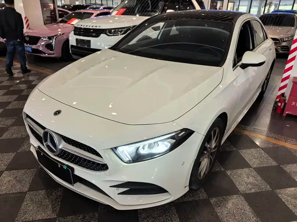 Mercedes-Benz A-Class — фото 1