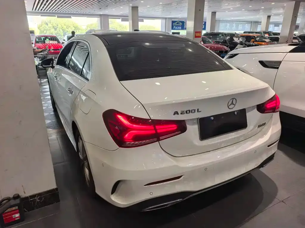 Mercedes-Benz A-Class — фото 10