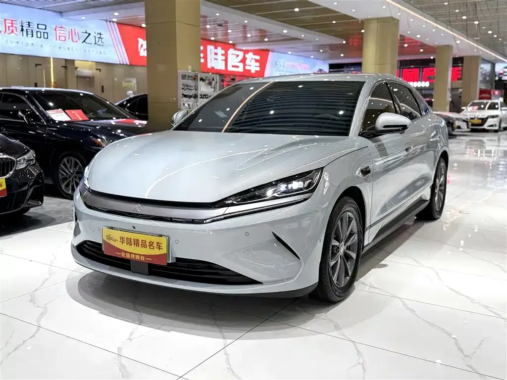 BYD Qin L — фото 1