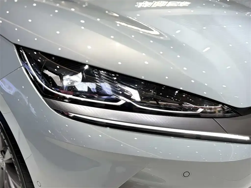 BYD Qin L — фото 2