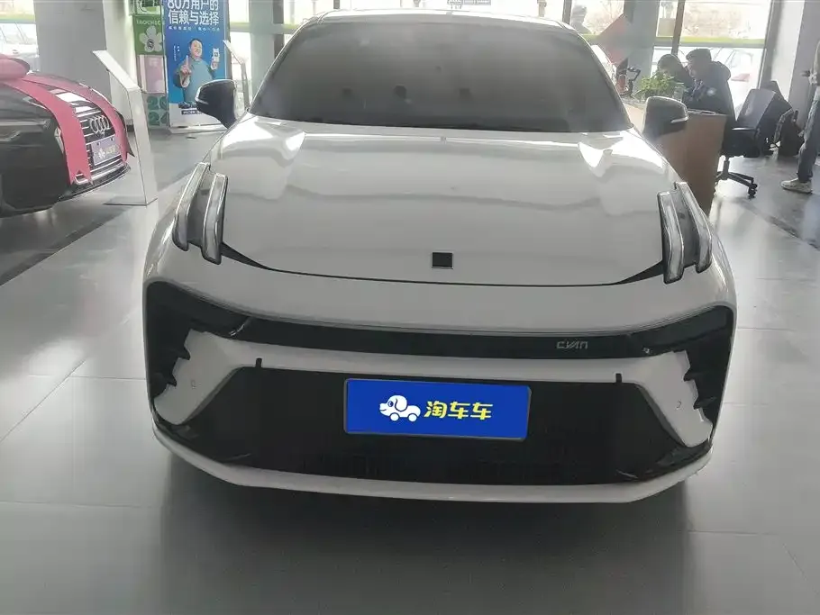 Lynk & Co 03 2023 из CN, фото 10