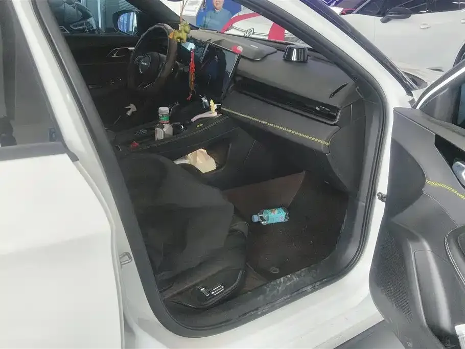 Lynk & Co 03 2023 из CN, фото 7