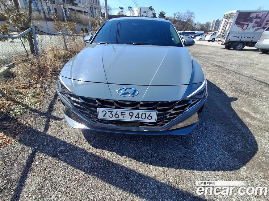 Hyundai AVANTE — фото 1