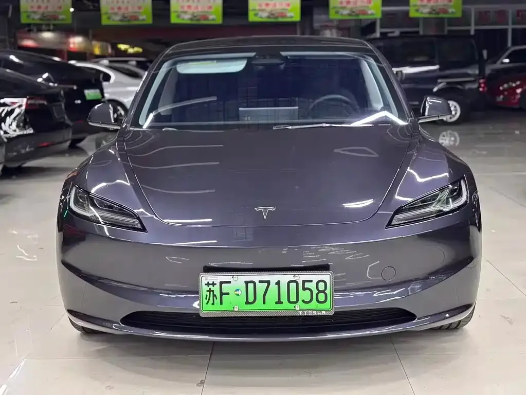 Tesla Model 3 — фото 6