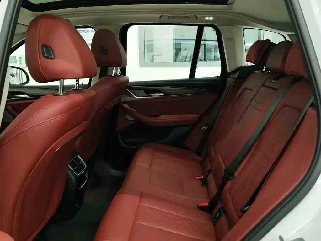 BMW X3 2025 из CN, фото 2