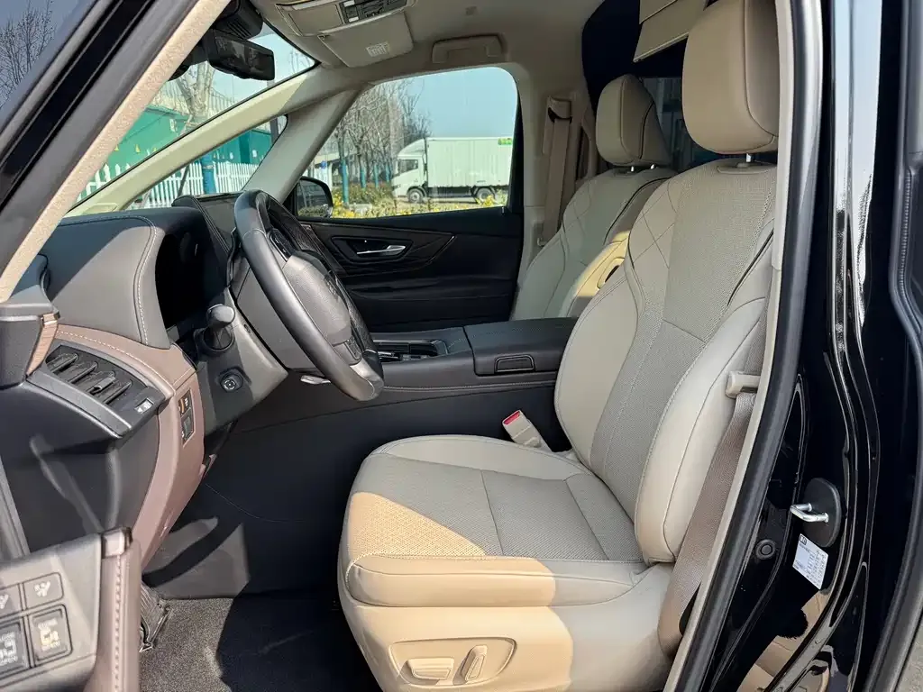Toyota Vellfire 2024 из CN, фото 3