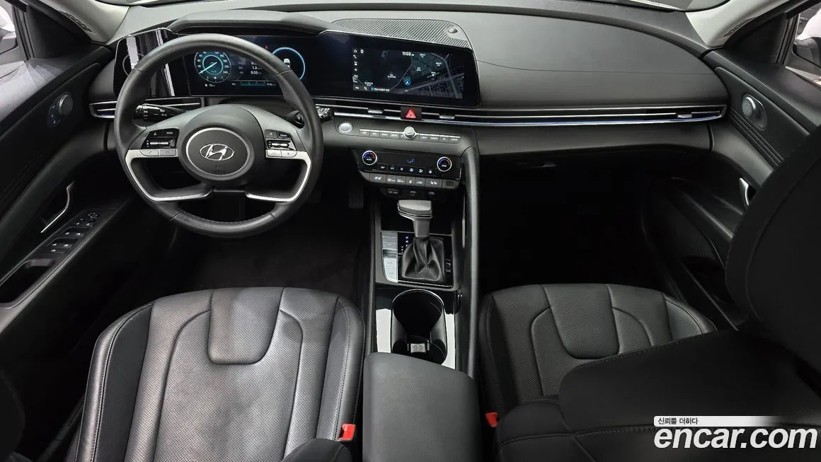 Hyundai AVANTE — фото 3