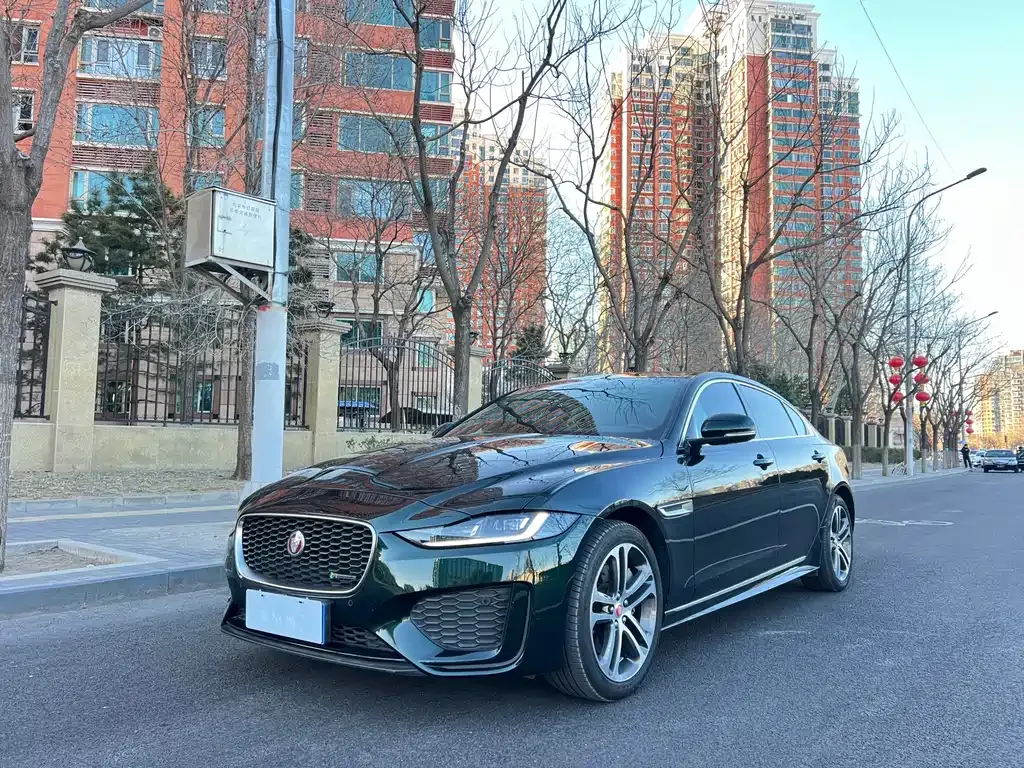 Jaguar XEL — фото 1