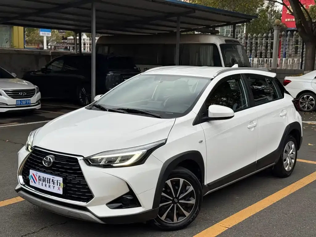 Toyota Yaris L 2022 из CN, фото 1