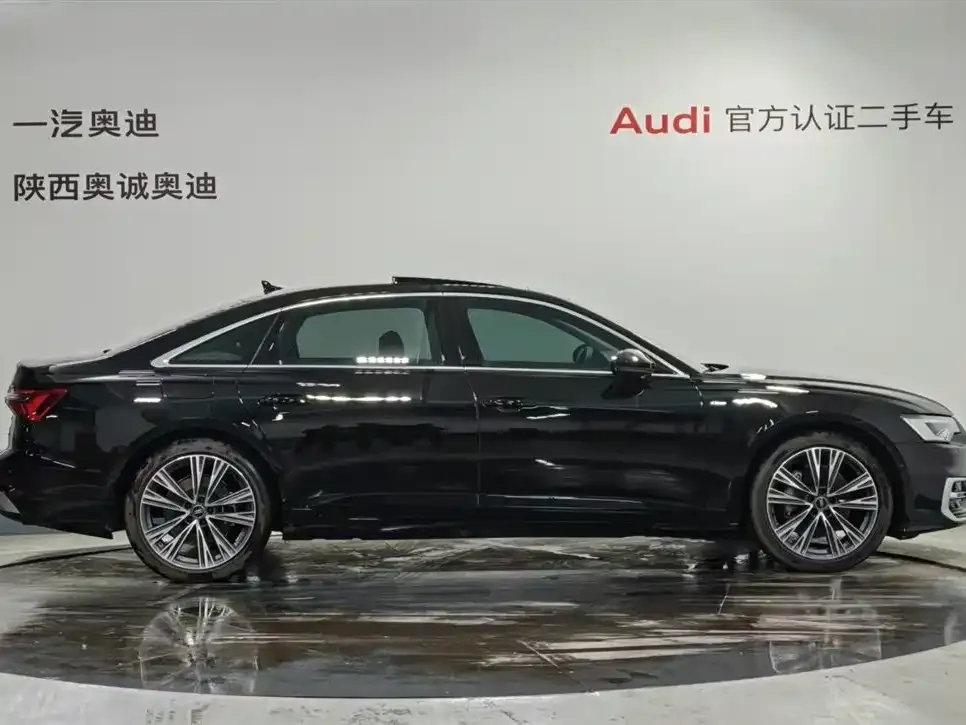 Audi A6L — фото 10