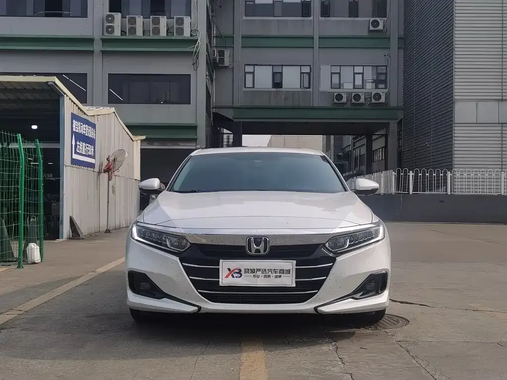 Honda Accord — фото 6