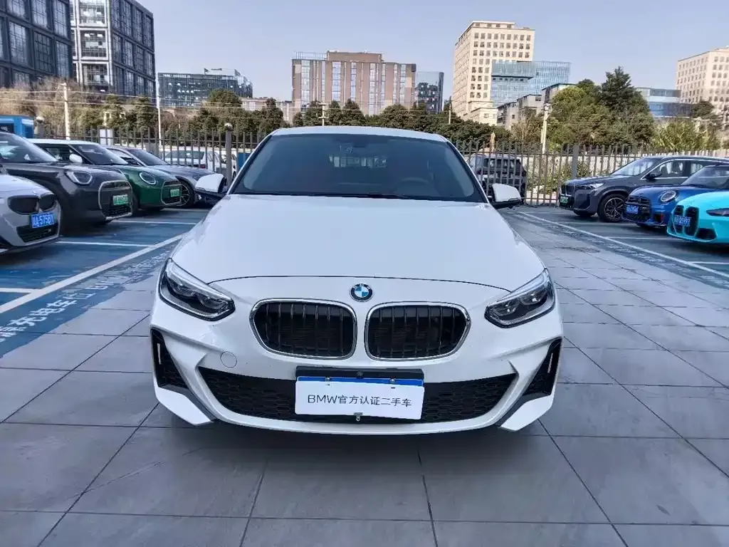 BMW 1 Series 2023 из CN, фото 9