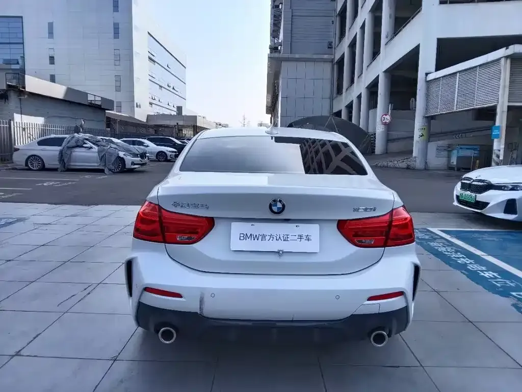 BMW 1 Series 2023 из CN, фото 4