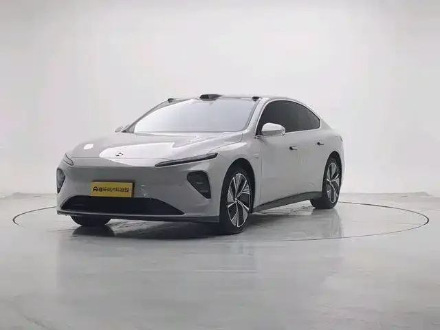 NIO ET7