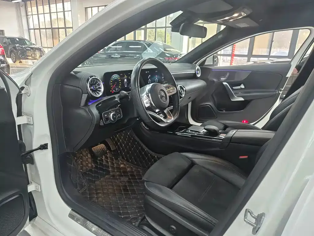 Mercedes-Benz A-Class 2022 из CN, фото 3