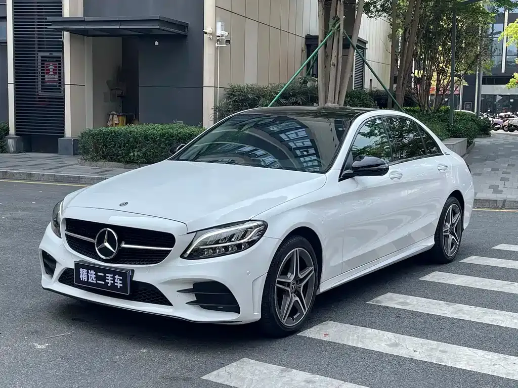 Mercedes-Benz C-Class — фото 1