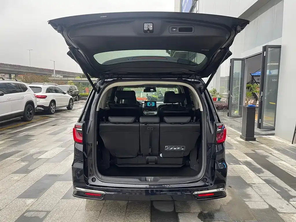 Honda Odyssey — фото 10