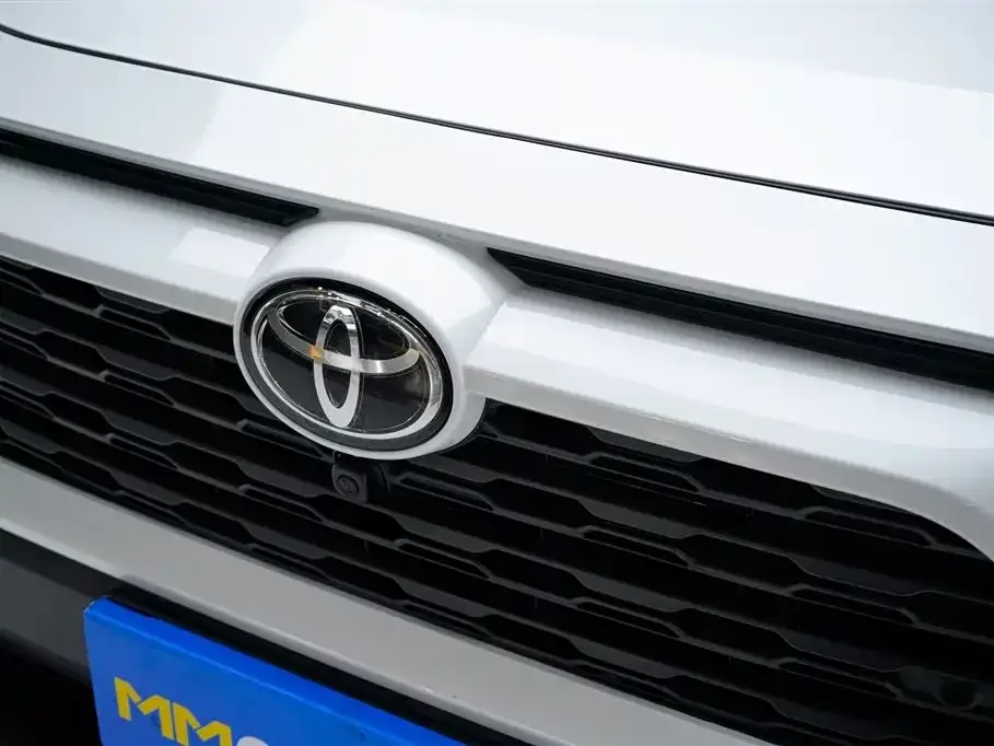 Toyota RAV4 2023 из CN, фото 10