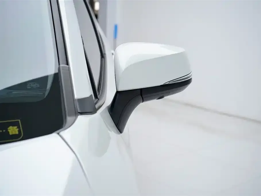 Toyota RAV4 2023 из CN, фото 6