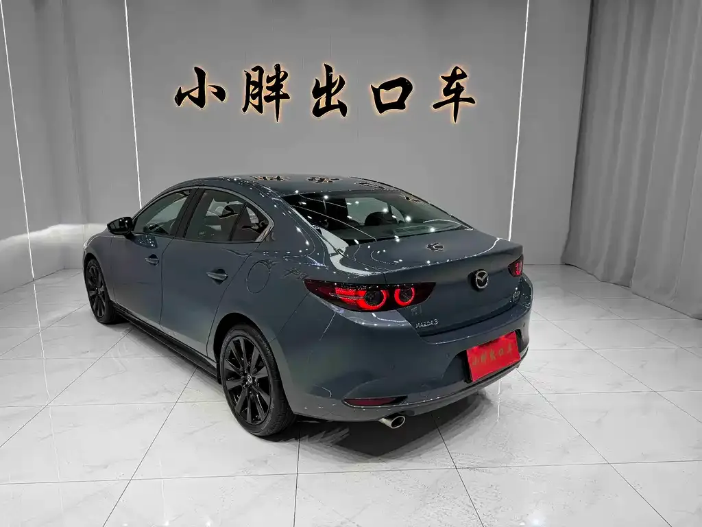 Mazda 3 Axela — фото 4