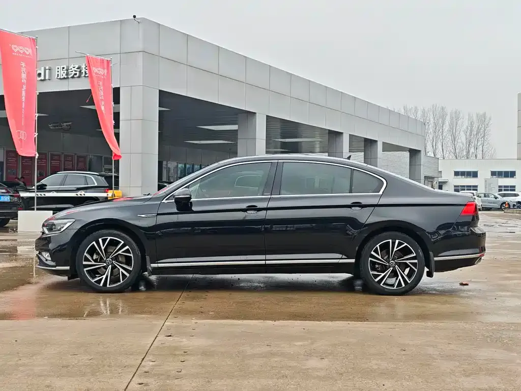 Volkswagen Magotan 2022 из CN, фото 9