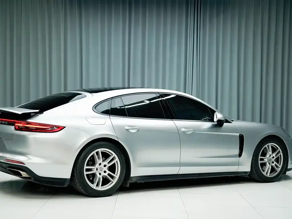 Porsche Panamera — фото 4