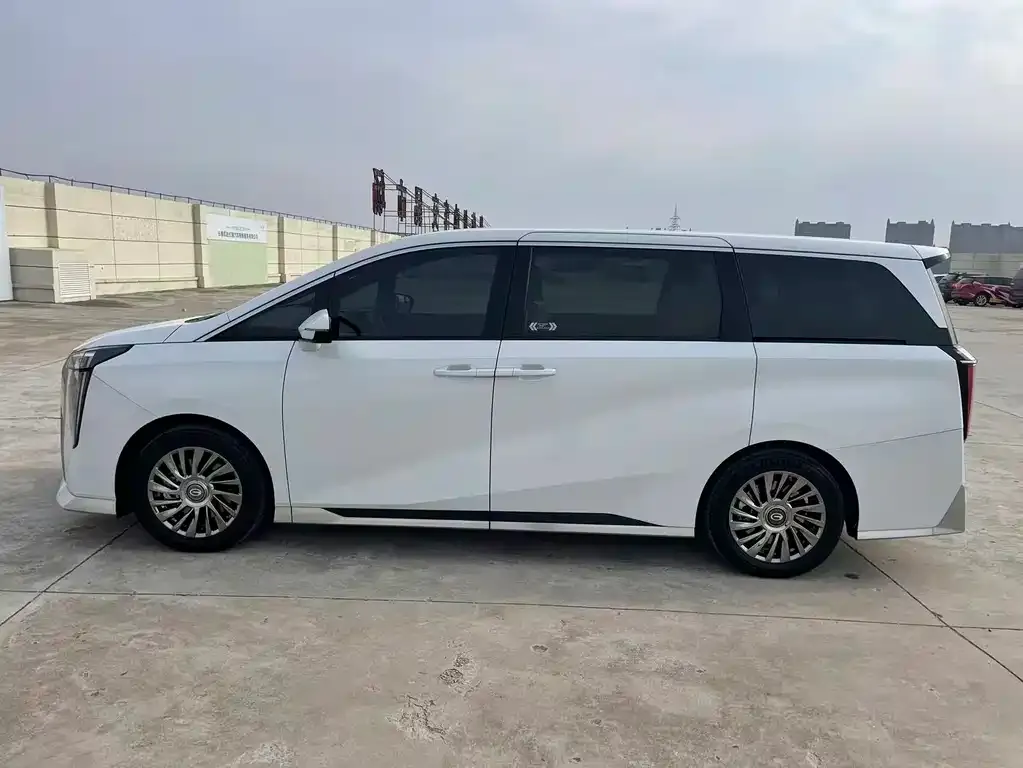 GAC Motor Trumpchi M8 — фото 4