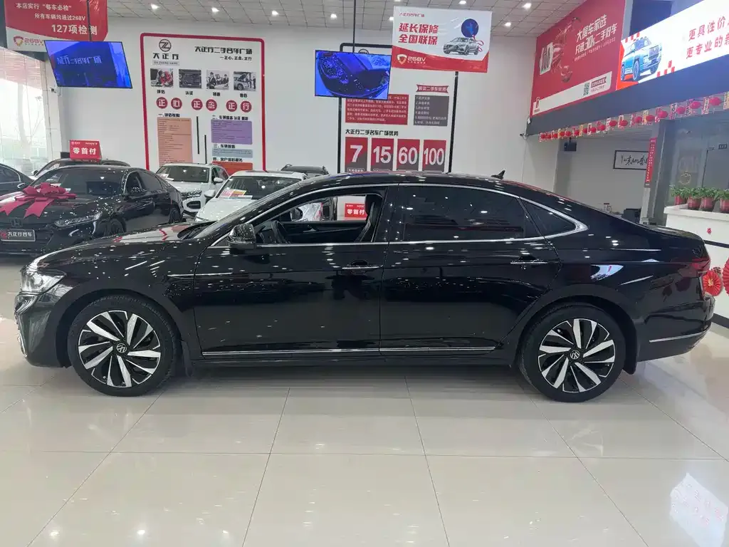 Volkswagen Passat — фото 6