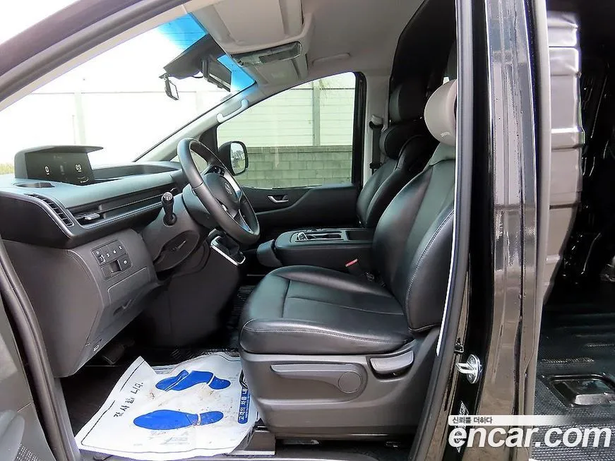 Hyundai Staria — фото 4