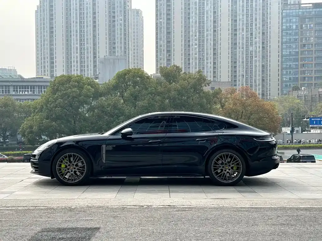 Porsche Panamera Hybrid — фото 10