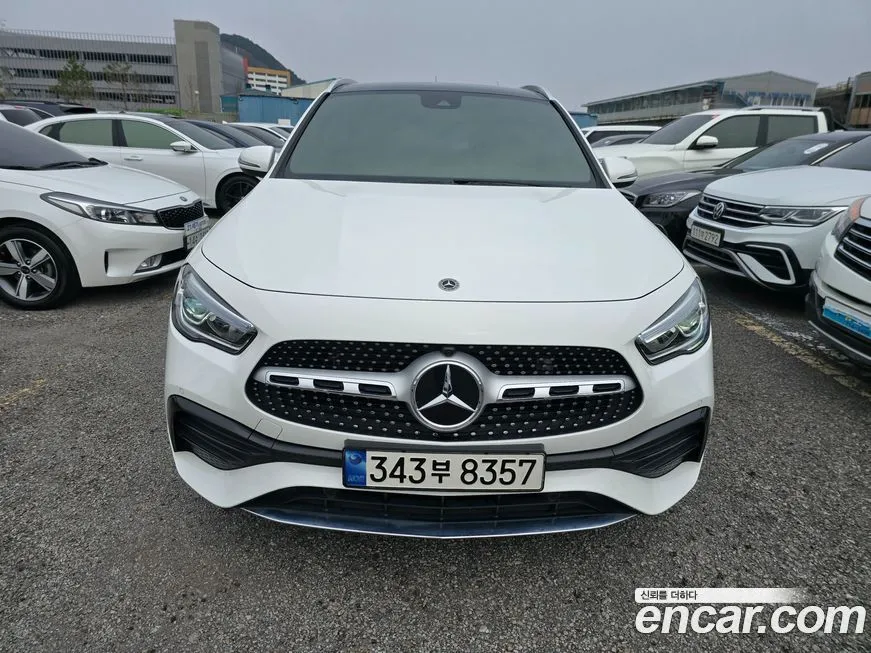 Mercedes-Benz GLA-Class