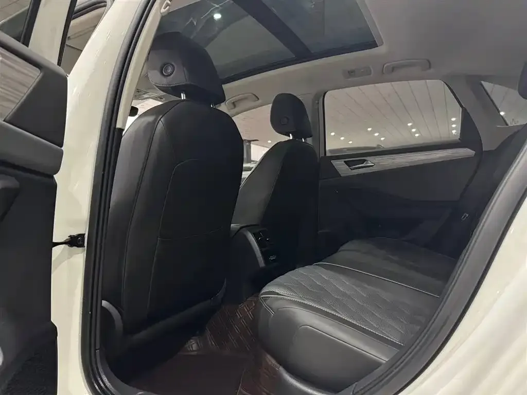 Volkswagen Sagitar 2022 из CN, фото 5