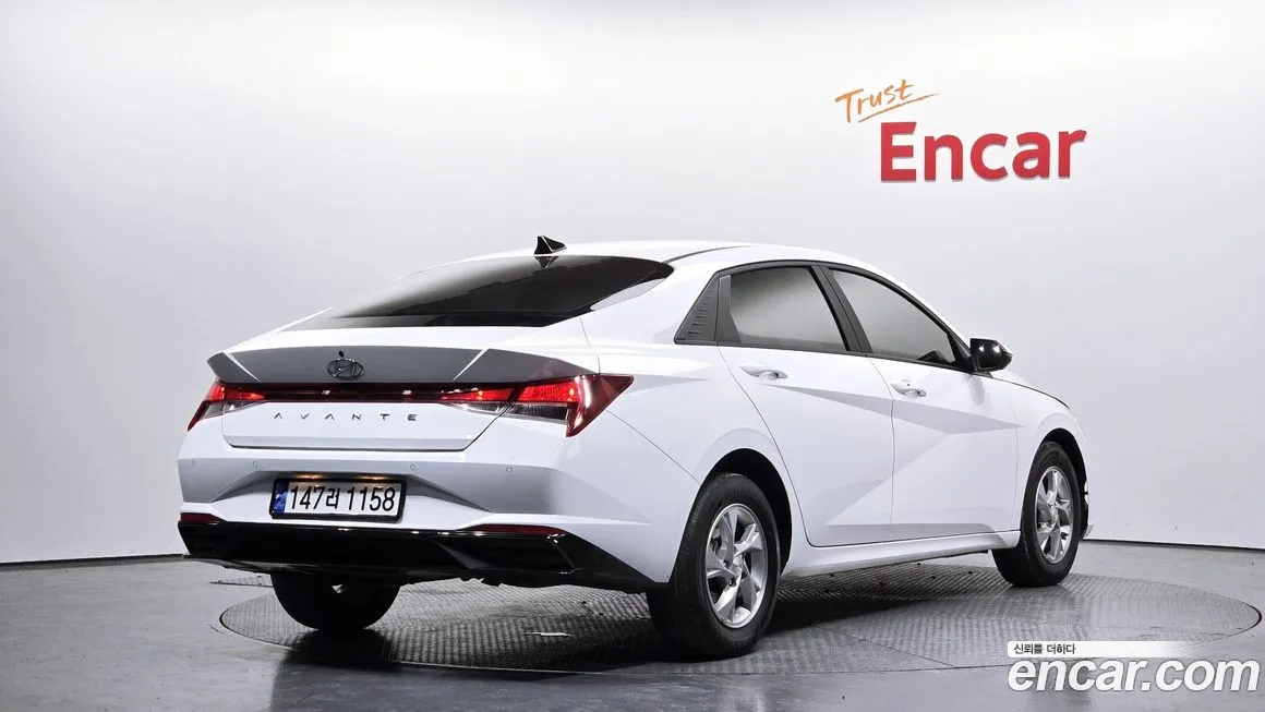 Hyundai AVANTE — фото 2