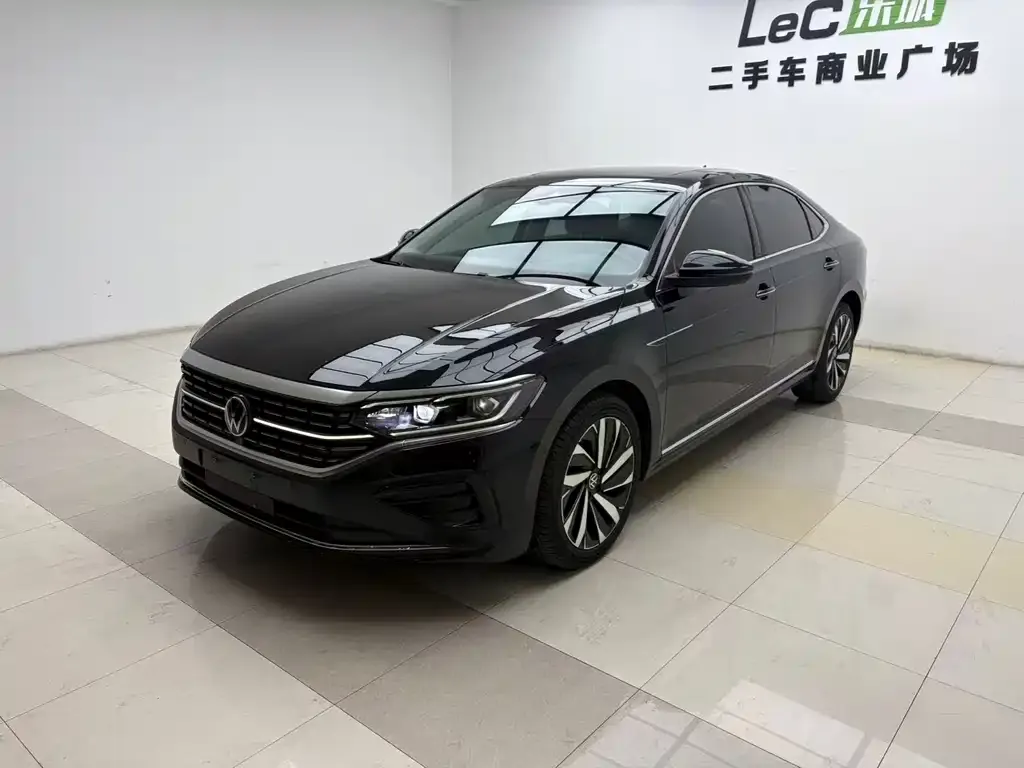 Volkswagen Passat 2023 из CN, фото 1