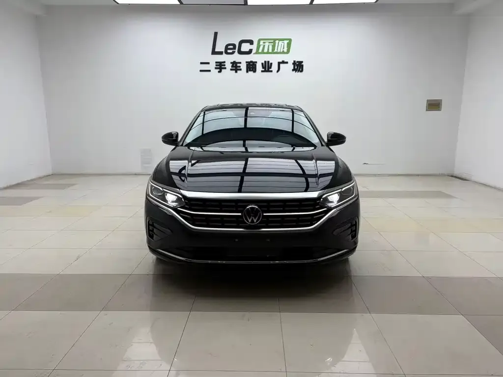 Volkswagen Passat 2023 из CN, фото 8