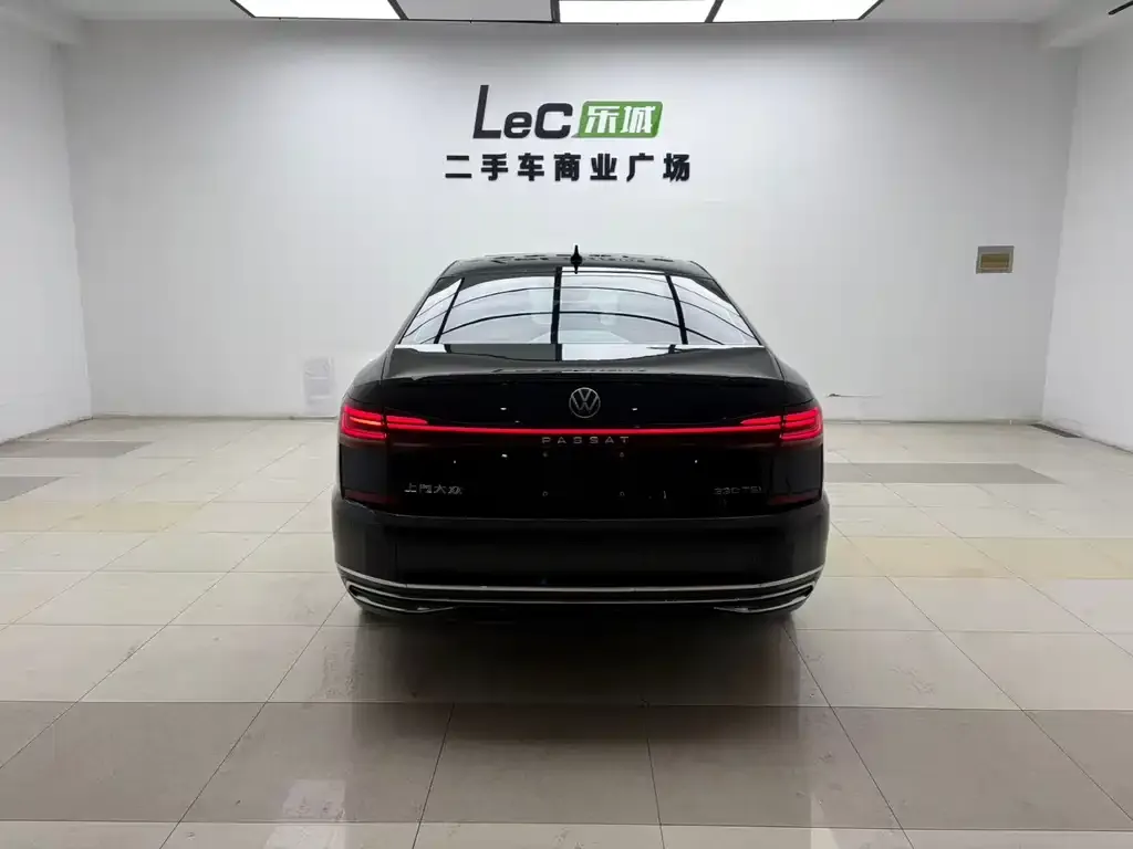 Volkswagen Passat 2023 из CN, фото 10