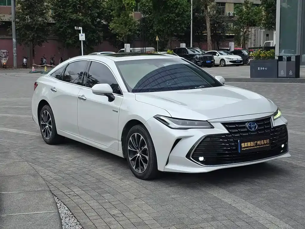 Toyota Avalon 2023 из CN, фото 4