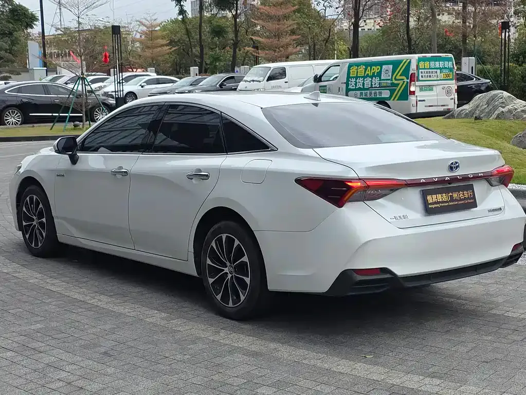 Toyota Avalon 2023 из CN, фото 3