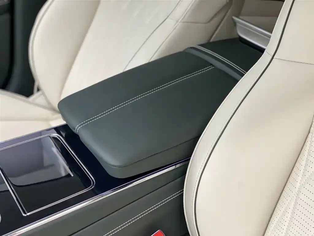 Bentley Flying Spur 2021 из CN, фото 4