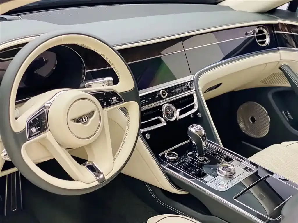 Bentley Flying Spur 2021 из CN, фото 3