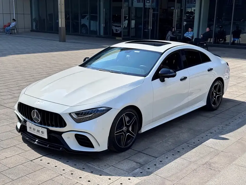 Mercedes-Benz CLS — фото 1