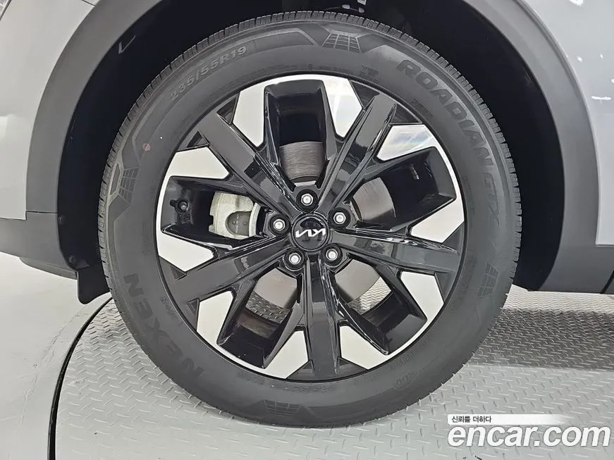 Kia Sportage — фото 8