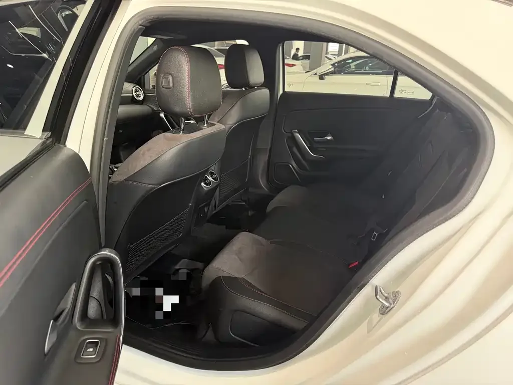 Mercedes-Benz A-Class 2023 из CN, фото 7