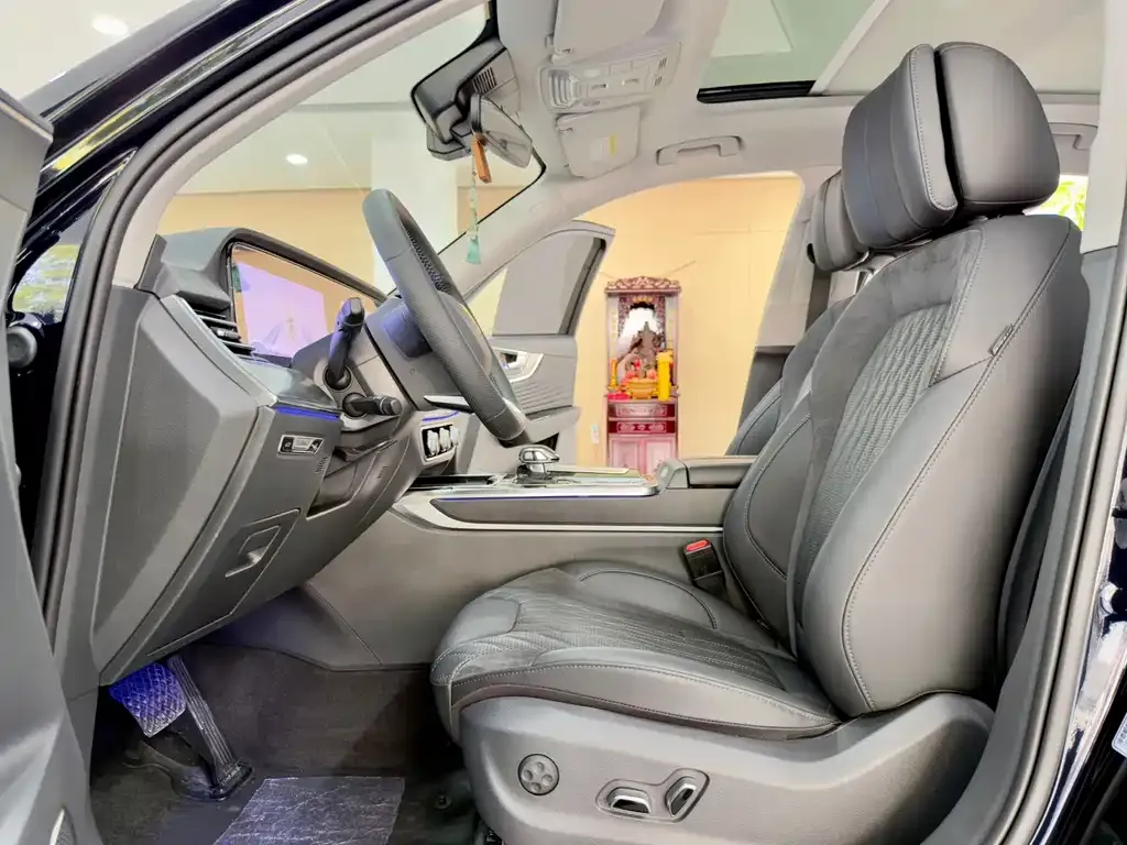 Hongqi HS5 2024 из CN, фото 9