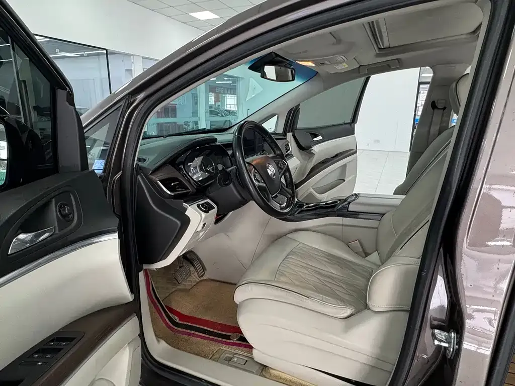 Buick GL8 2022 из CN, фото 2