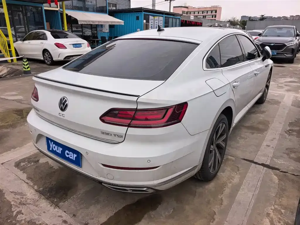 Volkswagen CC 2023 из CN, фото 5