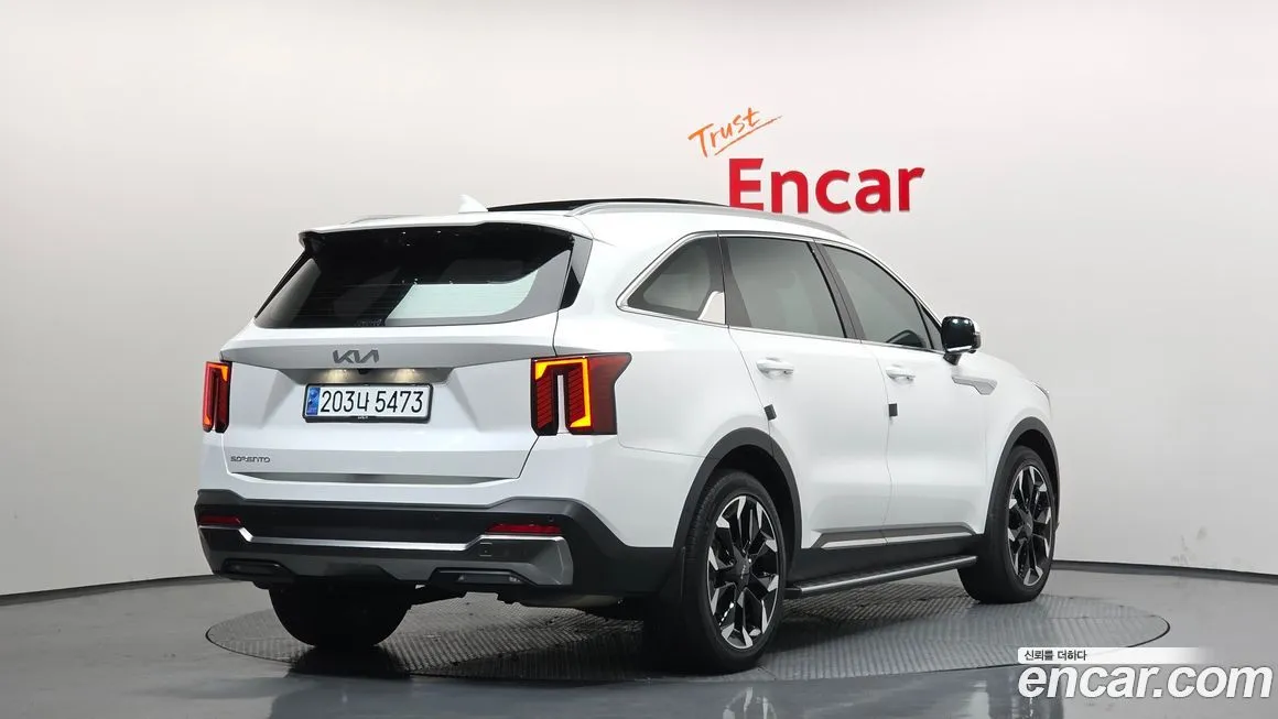 Kia Sorento — фото 6