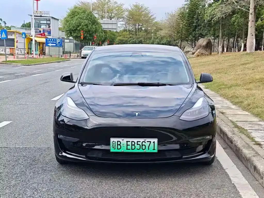 Tesla Model 3 — фото 6